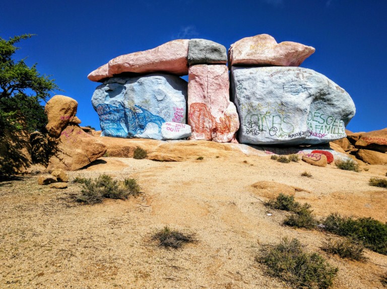 Piedras pintadas de Tafraout en el Anti Atlas